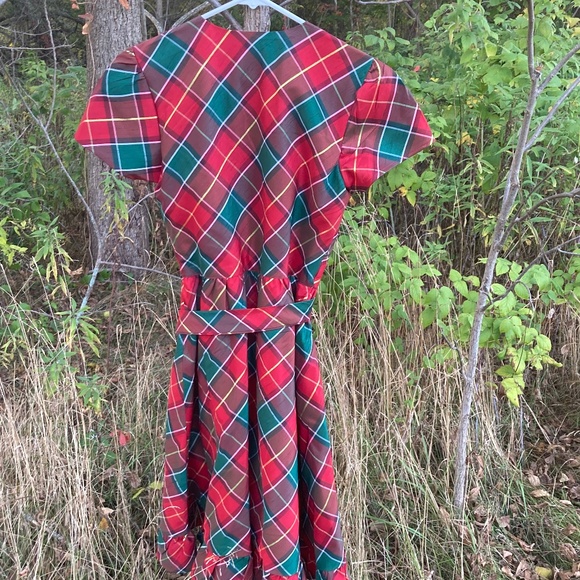 Classic holiday style! Flattering Gymboree plaid holiday wrap dress, wmns S - Picture 2 of 3